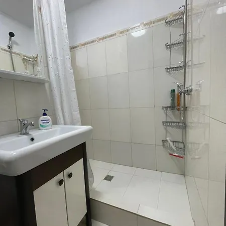 Apartament Cina Husi Exterior photo